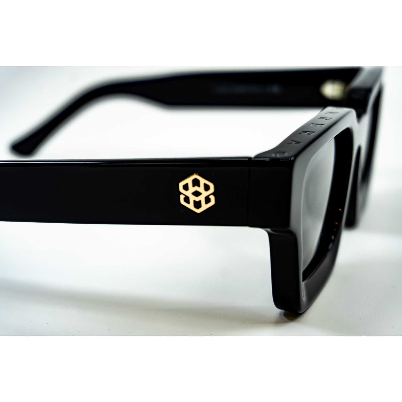 HI-VANTAGE POLARIZED - GOLD